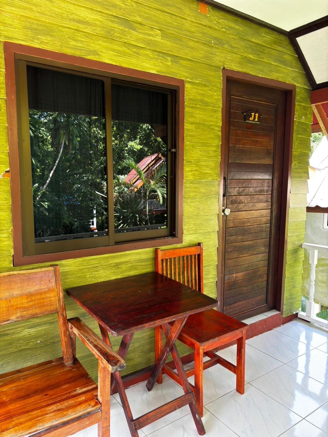 Khao Sok Jungle Huts Resort Khao Sok National Park Exterior photo