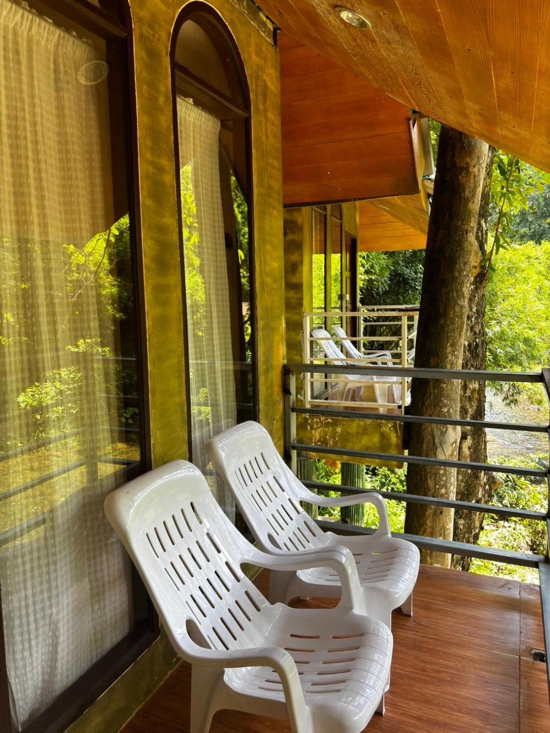 Khao Sok Jungle Huts Resort Khao Sok National Park Exterior photo