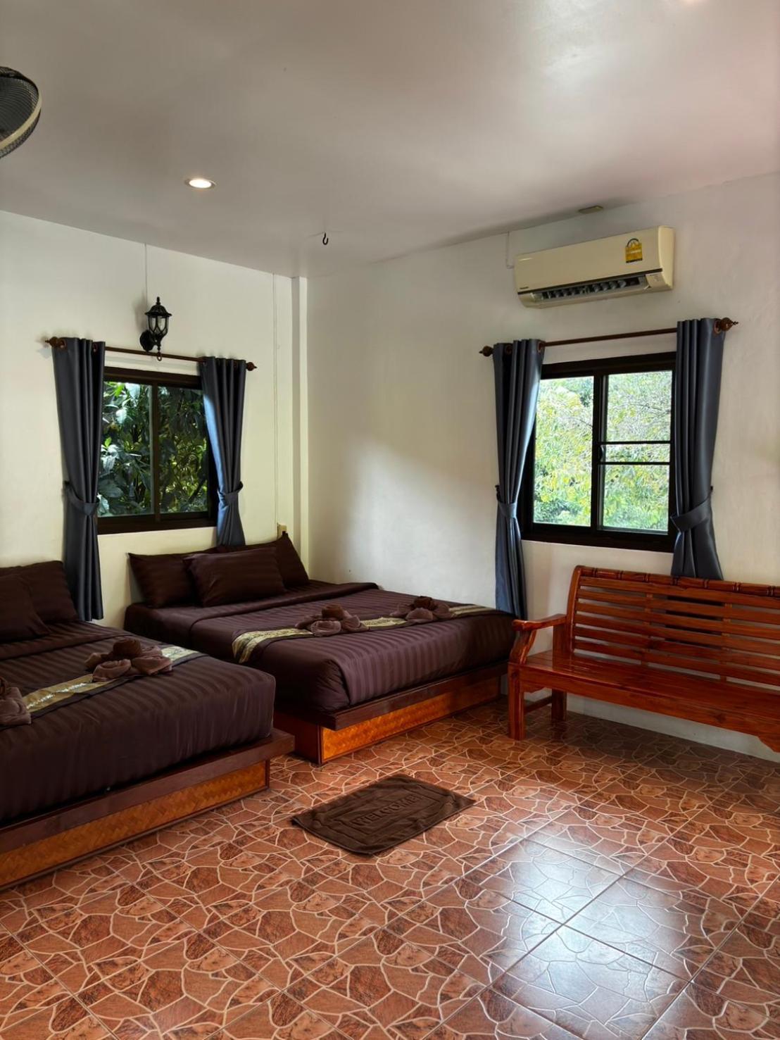 Khao Sok Jungle Huts Resort Khao Sok National Park Exterior photo