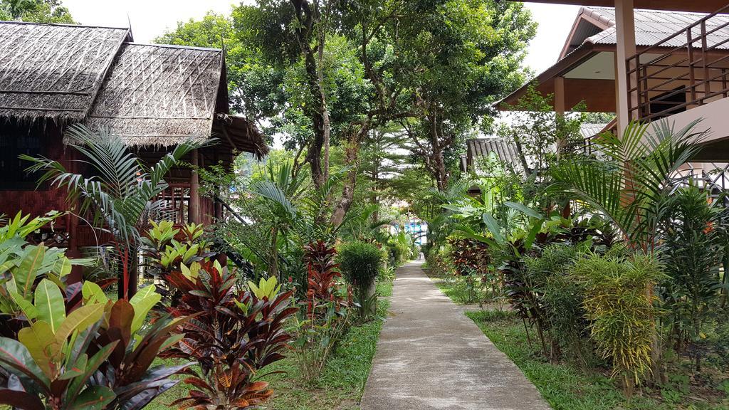 Khao Sok Jungle Huts Resort Khao Sok National Park Exterior photo