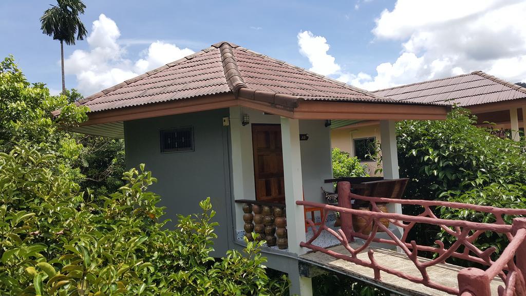 Khao Sok Jungle Huts Resort Khao Sok National Park Exterior photo
